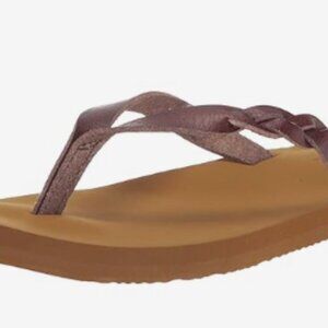 NEW Flojos Womens Serenity Flip-Flop Sz 9 brown
